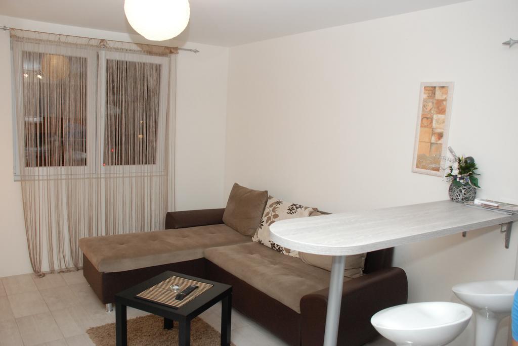 Franstal Apartments Belgrado Habitación foto