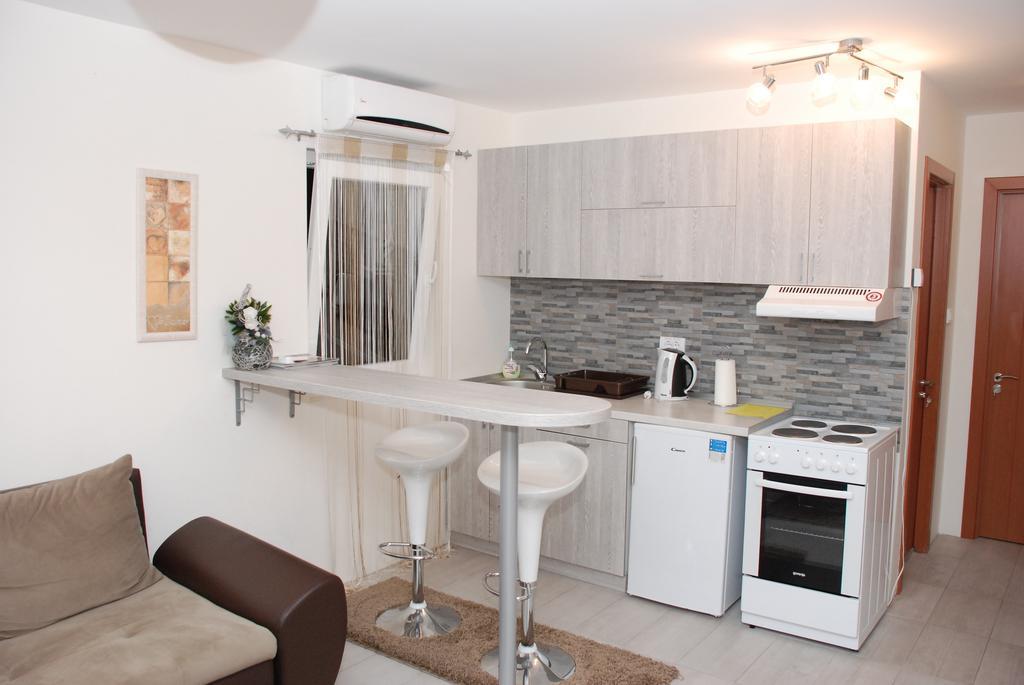 Franstal Apartments Belgrado Habitación foto
