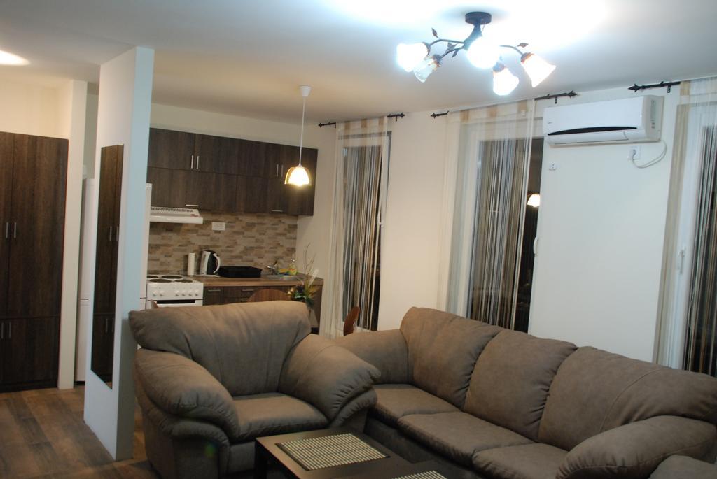 Franstal Apartments Belgrado Habitación foto