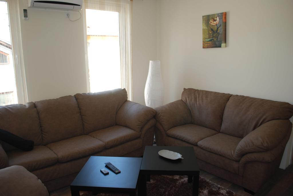 Franstal Apartments Belgrado Habitación foto
