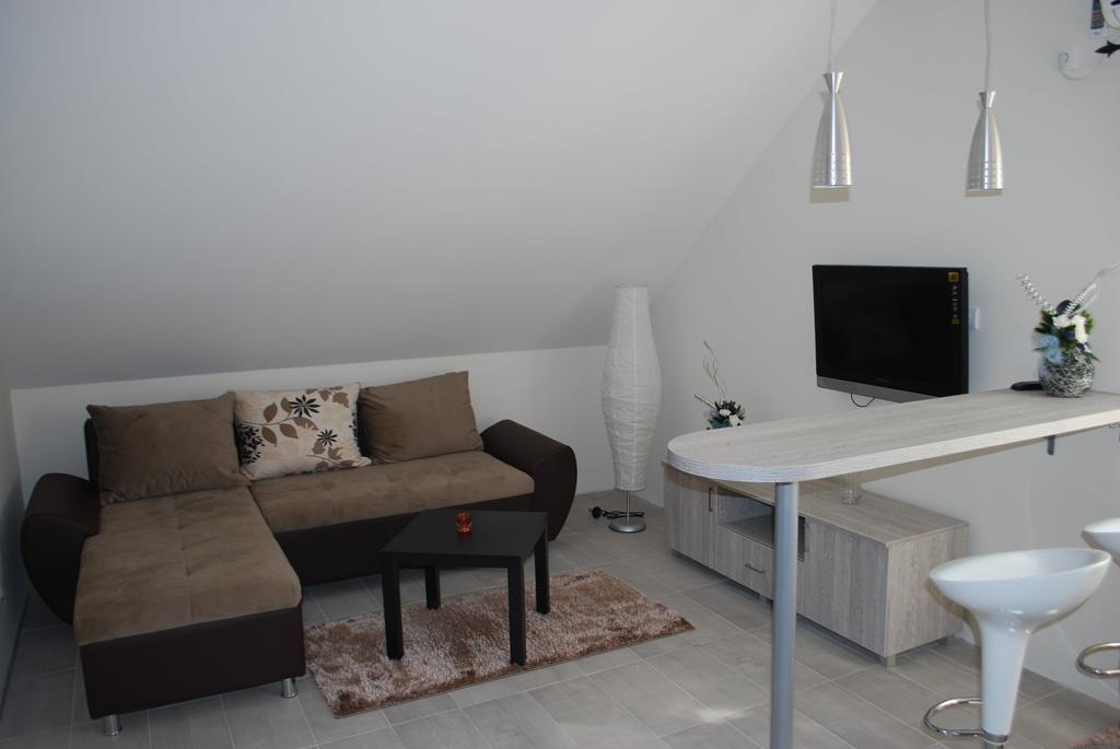 Franstal Apartments Belgrado Habitación foto