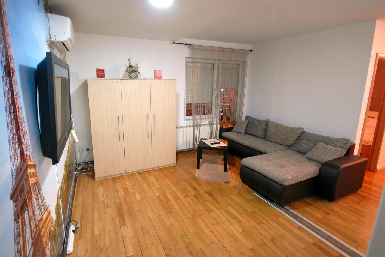 Franstal Apartments Belgrado Exterior foto