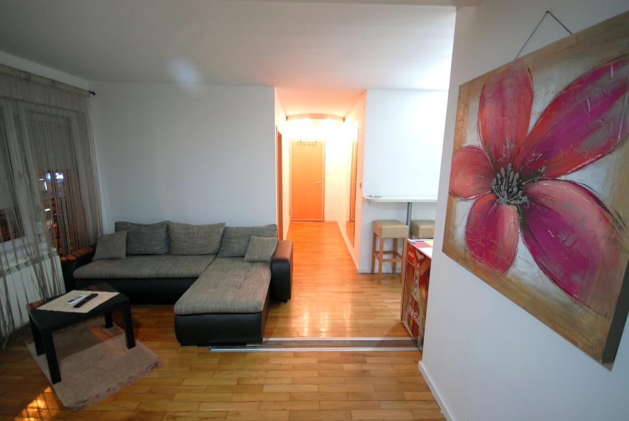 Franstal Apartments Belgrado Exterior foto