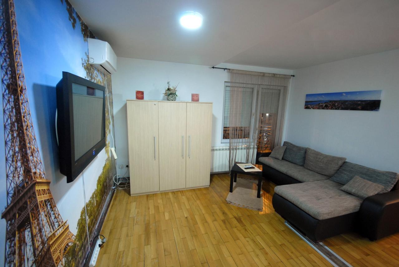 Franstal Apartments Belgrado Exterior foto